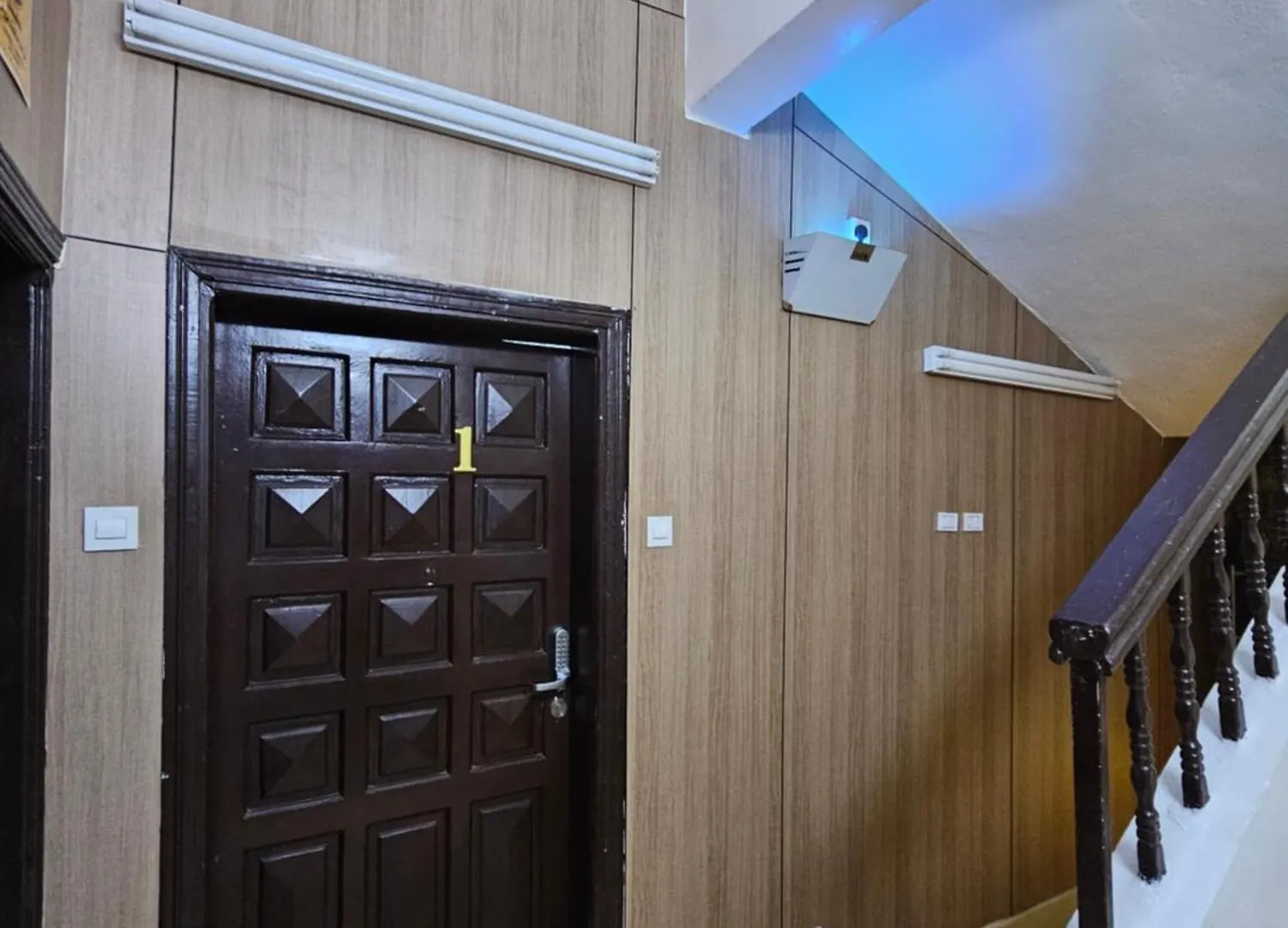 شقة مفرشة رقم 3 تبعد ٣ كم عن الحرم النبوي الشريف Medina Apartment